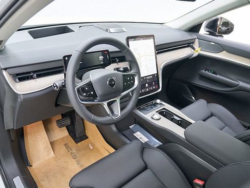 New 2026 Volvo EX90 Plus AWD/4WD image 12