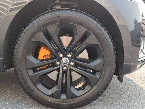 Used 2024 Jaguar F-PACE R-Dynamic S AWD/4WD image 8