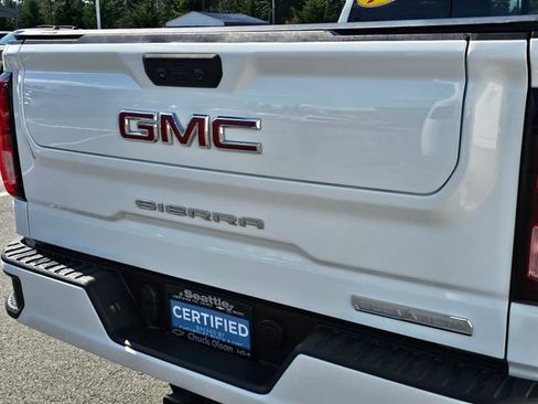 Certified 2022 GMC Sierra 1500 Elevation w/ Preferred Package AWD/4WD image 17