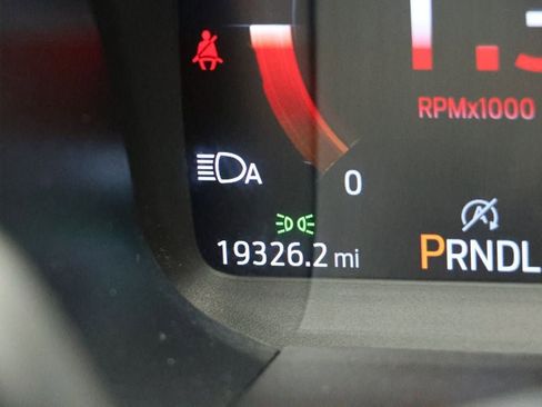 Used 2025 Ford Explorer ST-Line w/ ST-Line Street Pack image 19