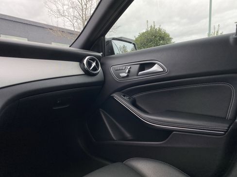 Used 2019 Mercedes-Benz GLA 250 250 image 29