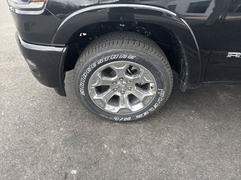 New 2026 RAM 1500 Big Horn AWD/4WD image 11