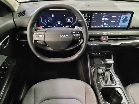 Used 2025 Kia K4 EX FWD image 22