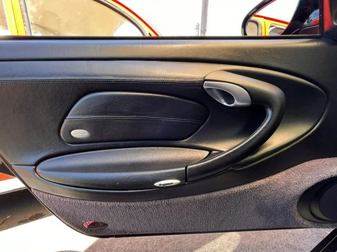 Used 2001 Porsche 911 Carrera 4 AWD/4WD image 9