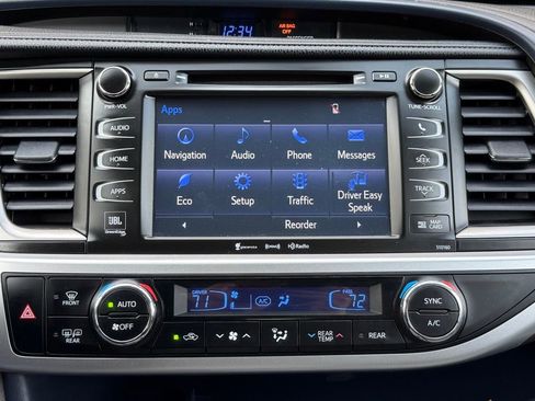 Used 2016 Toyota Highlander Limited Platinum AWD/4WD image 33