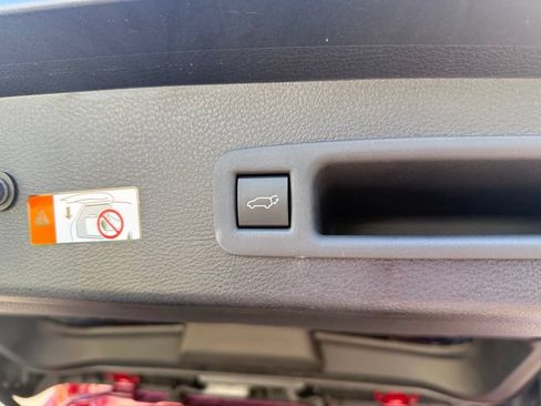 Used 2026 Toyota Sienna LE FWD image 21