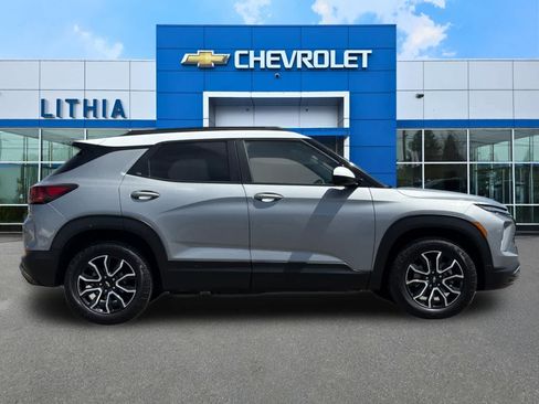 Used 2025 Chevrolet TrailBlazer ACTIV w/ Convenience Package FWD image 8