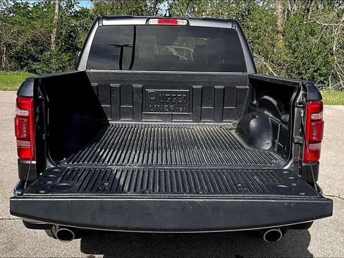 Used 2024 RAM 1500 Laramie AWD/4WD image 37