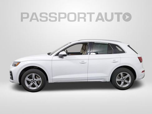 Used 2021 Audi Q5 2.0T Premium w/ Convenience Package AWD/4WD image 2
