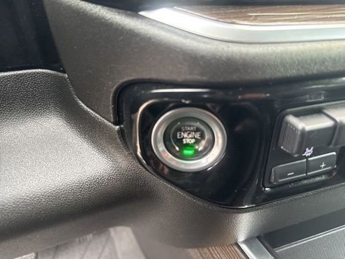 Used 2022 Chevrolet Silverado 1500 RST w/ Convenience Package II AWD/4WD image 22