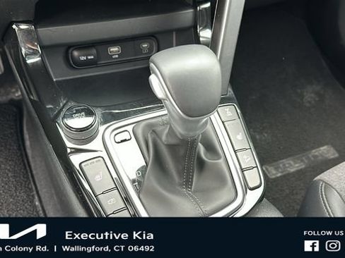 Certified 2025 Kia Seltos S AWD/4WD image 18