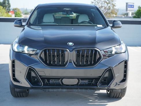 New 2026 BMW X6 xDrive40i w/ Climate Comfort Package AWD/4WD image 2