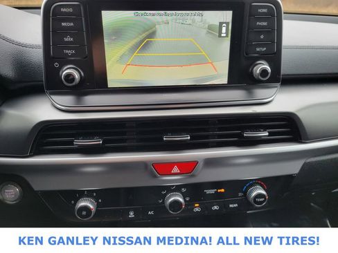 Used 2021 Kia Telluride LX image 28