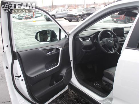 Used 2024 Toyota RAV4 Adventure image 10