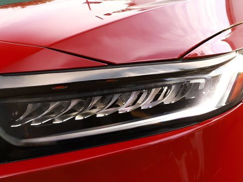 Used 2021 Honda Accord Sport image 17