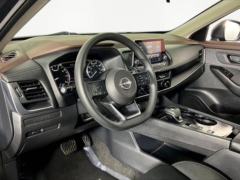 Certified 2023 Nissan Rogue S image 18