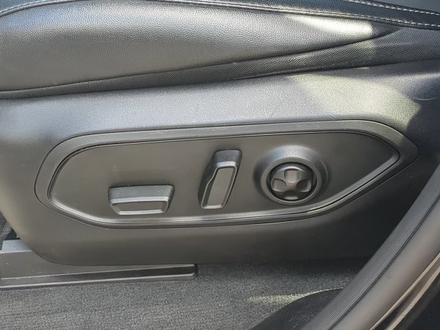 Certified 2025 Jeep Grand Cherokee Altitude AWD/4WD image 23