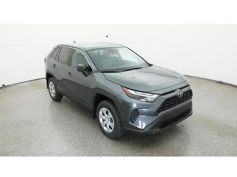 Used 2025 Toyota RAV4 LE FWD image 13