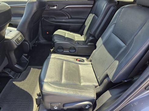 Used 2016 Toyota Highlander Limited Platinum AWD/4WD image 27