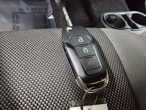 Used 2017 Ford F150 XL w/ Equipment Group 101A Mid AWD/4WD image 37