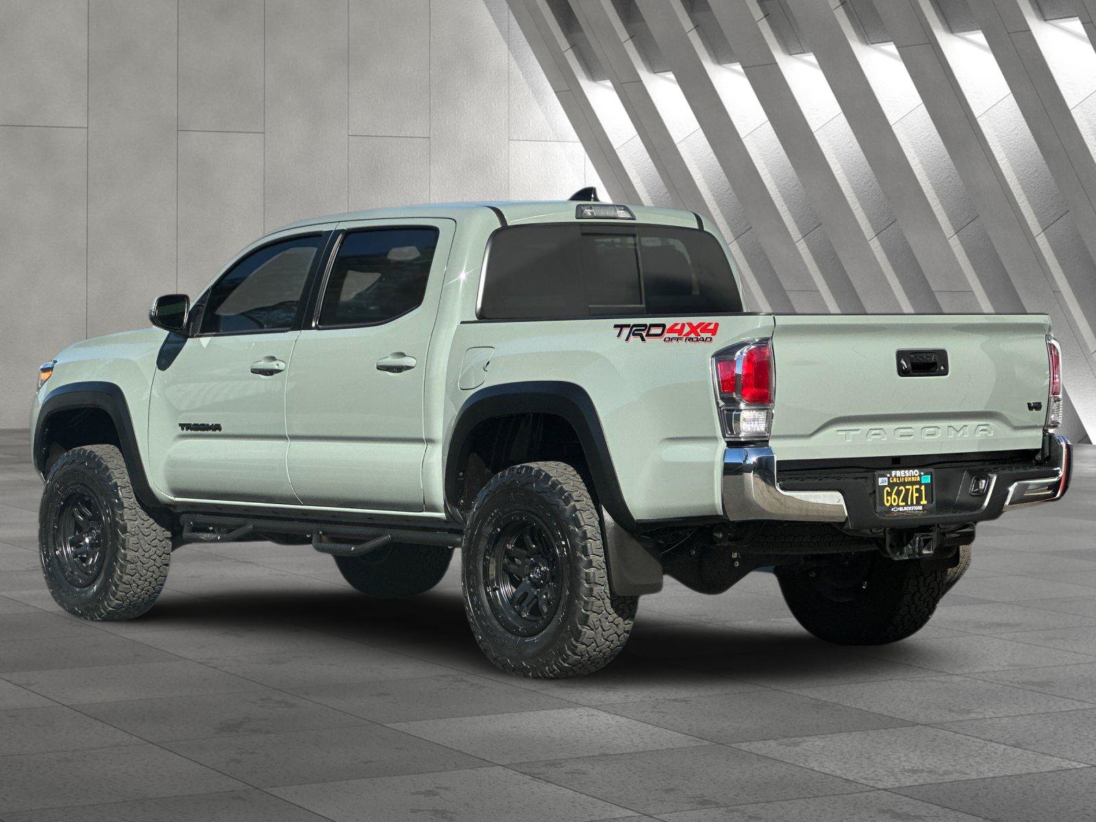 Used 2023 Toyota Tacoma TRD Off-Road AWD/4WD image 6