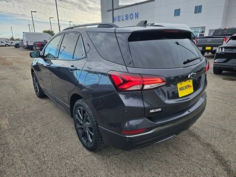 Used 2022 Chevrolet Equinox RS w/ RS Leather Package image 9