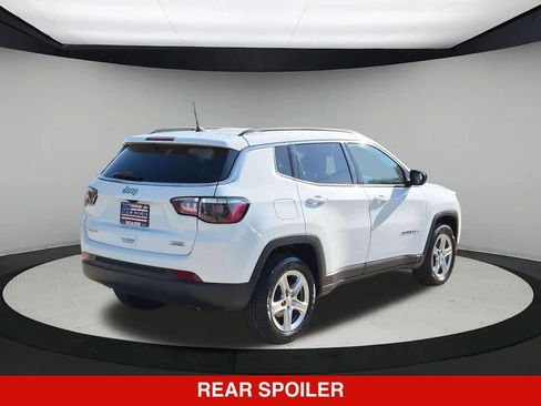 Used 2024 Jeep Compass Latitude AWD/4WD image 6