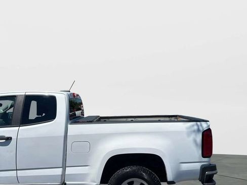 Used 2021 Chevrolet Colorado W/T w/ WT Convenience Package RWD image 29