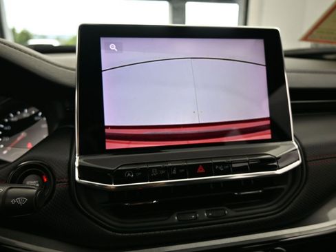 Used 2022 Jeep Compass Trailhawk w/ Trailhawk Convenience Group image 19