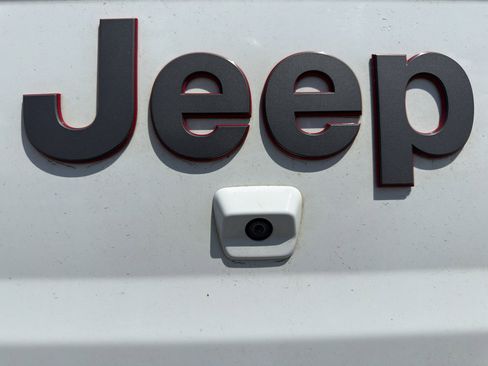 Used 2020 Jeep Gladiator Rubicon w/ Dual Top Group image 15