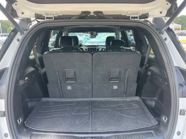 Used 2023 Jeep Grand Cherokee L Laredo RWD image 6