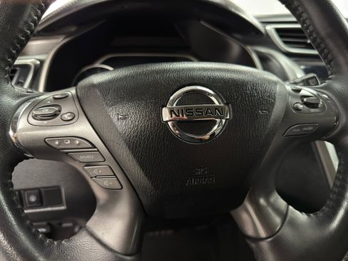 Used 2019 Nissan Murano Platinum image 16