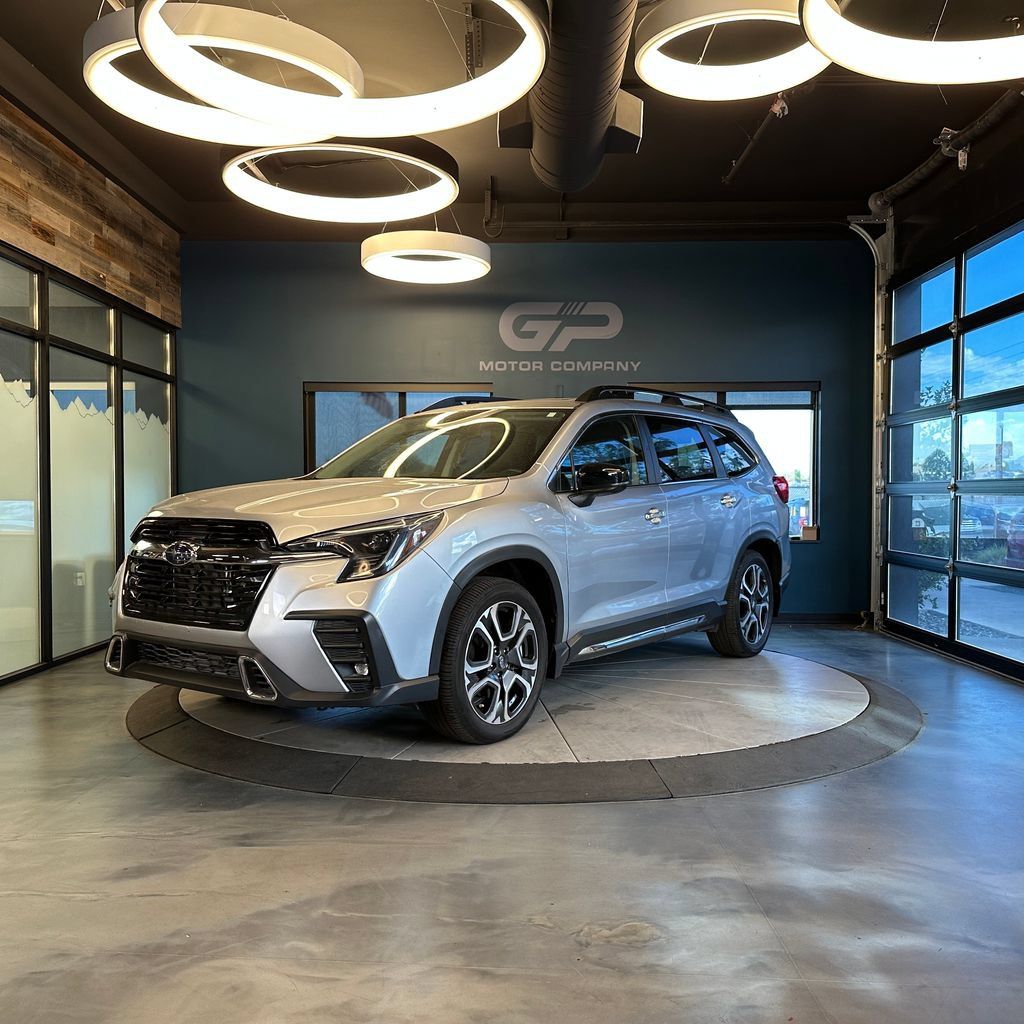 Used 2024 Subaru Ascent Touring AWD/4WD image 7