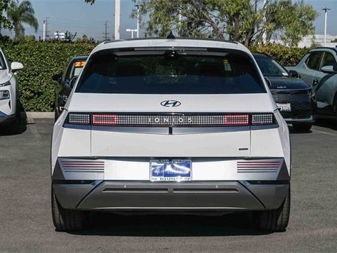Used 2024 Hyundai Ioniq 5 Limited image 6