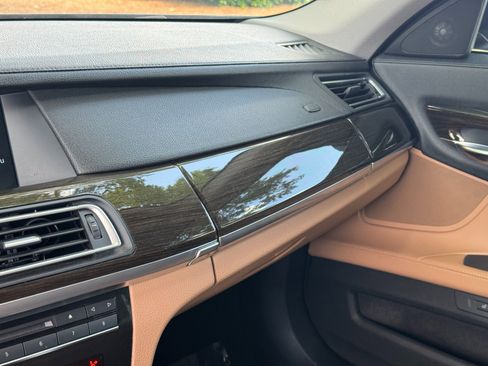 Used 2012 BMW 750Li RWD image 33