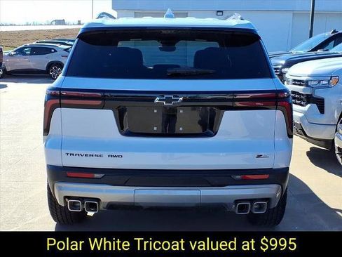 New 2026 Chevrolet Traverse Z71 w/ Enhanced Driving Package image 5