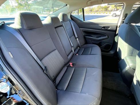 Used 2025 Nissan Altima 2.5 SV image 19