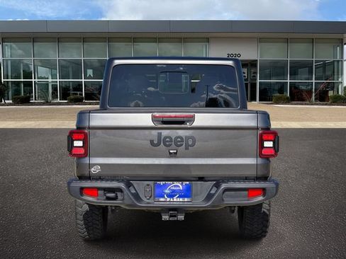 Used 2025 Jeep Gladiator Sport AWD/4WD image 5