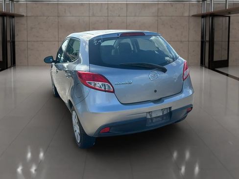 Used 2013 MAZDA MAZDA2 Sport FWD image 11