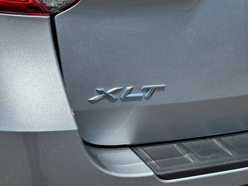 Used 2020 Ford Explorer XLT w/ Equipment Group 202A AWD/4WD image 57