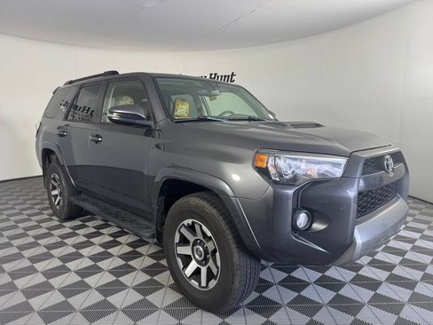 Used 2019 Toyota 4Runner TRD Off-Road Premium AWD/4WD image 6