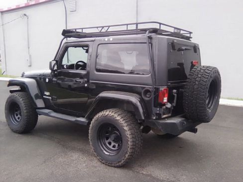 Used 2013 Jeep Wrangler Sahara w/ Connectivity Group image 9