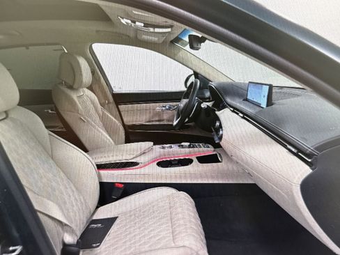 Used 2024 Genesis GV70 3.5T Sport w/ Sport Prestige Package image 11