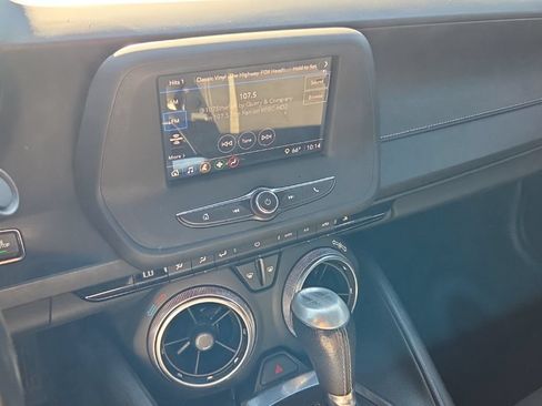 Used 2021 Chevrolet Camaro LT RWD image 12