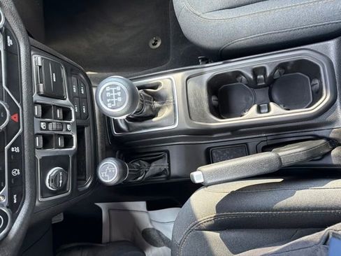 Used 2024 Jeep Wrangler Unlimited Sport AWD/4WD image 22