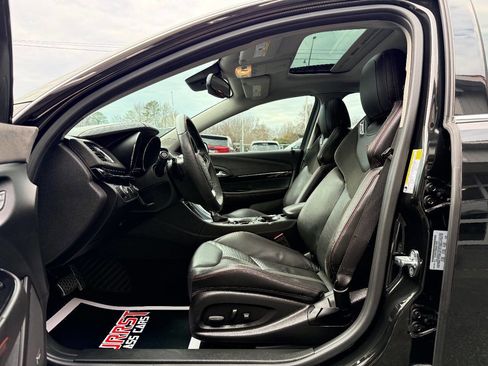 Used 2014 Chevrolet SS image 17