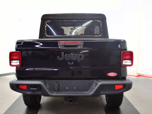 Used 2022 Jeep Gladiator Sport AWD/4WD image 6