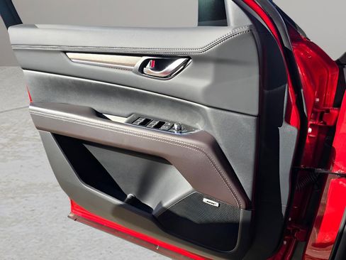 New 2025 MAZDA CX-5 Signature image 17