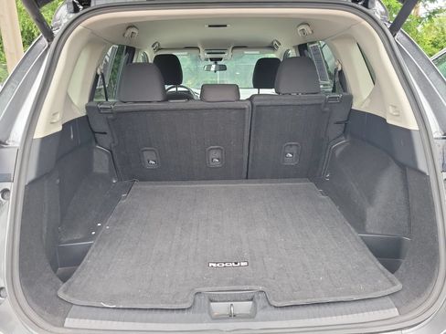 Used 2025 Nissan Rogue SV FWD image 7