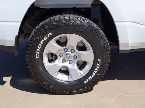Used 2024 RAM 1500 Big Horn AWD/4WD image 33